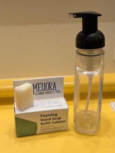 Foaming soap refill tablets